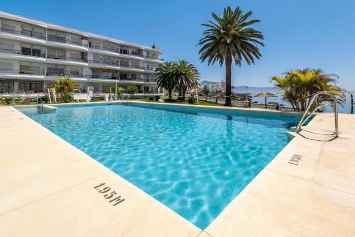 Perfect Family In Acapulco Playa, Apartment Nerja